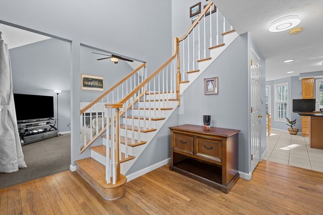 12 Thistle Hill Drive, Shrewsbury, MA 01545