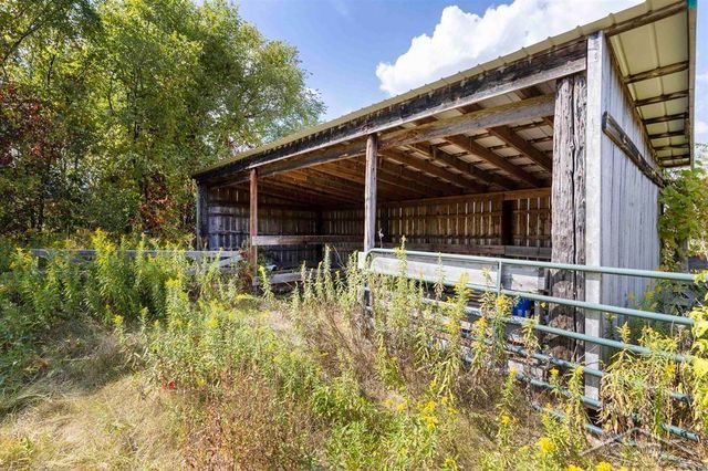 4997 S M-18 Highway, Tobacco Twp, MI 48612