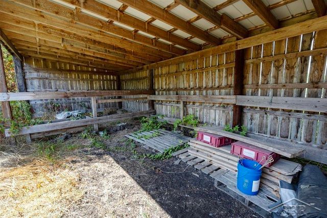 4997 S M-18 Highway, Tobacco Twp, MI 48612
