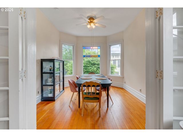 14 Sw WHITAKER St, Portland, OR 97239