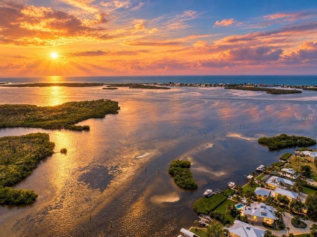 169 CADDY ROAD, Rotonda West, FL 33947