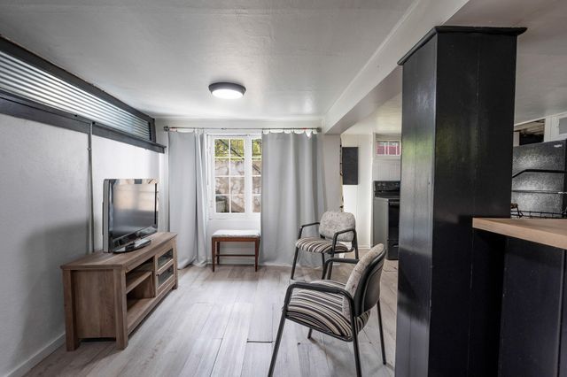 2340 Amherst Avenue, Kalamazoo, MI 49008