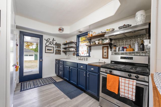 2340 Amherst Avenue, Kalamazoo, MI 49008