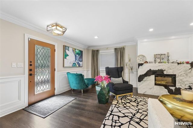 1474 Windsor Road, Teaneck, NJ 07666