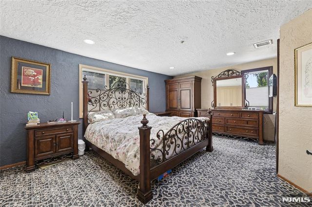 1474 Windsor Road, Teaneck, NJ 07666