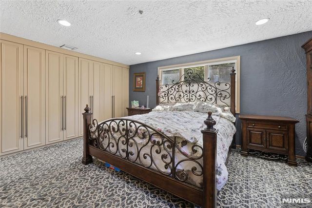 1474 Windsor Road, Teaneck, NJ 07666