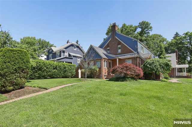 1474 Windsor Road, Teaneck, NJ 07666