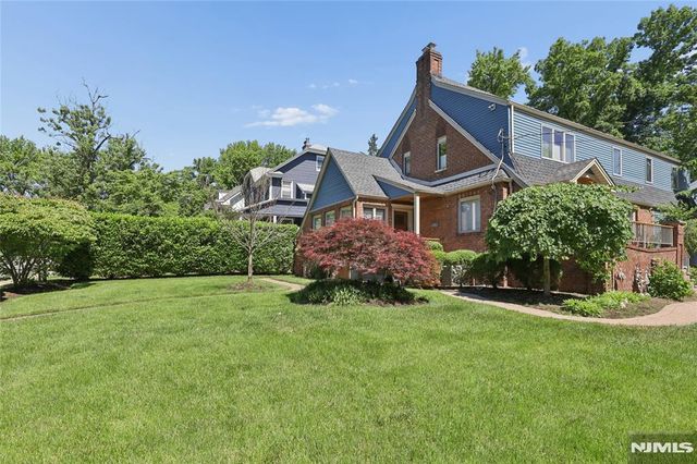 1474 Windsor Road, Teaneck, NJ 07666