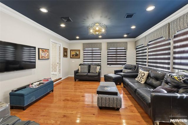 1474 Windsor Road, Teaneck, NJ 07666