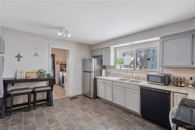 3063 State Route 13, Albion, NY 13142