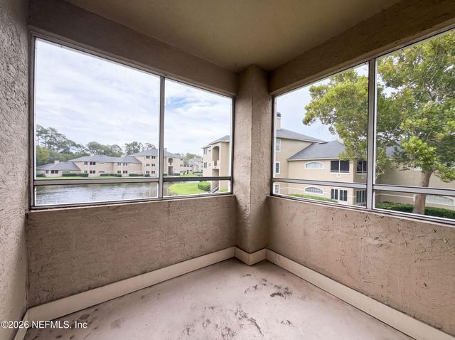 1701 THE GREENS Way 523, Jacksonville Beach, FL 32250