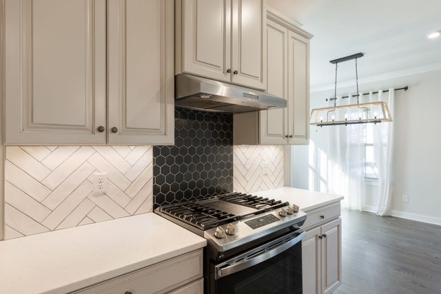 7245 Sky Meadow Dr, College Grove, TN 37046