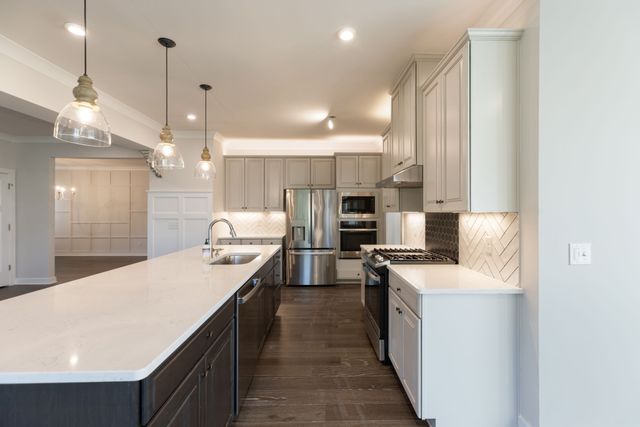 7245 Sky Meadow Dr, College Grove, TN 37046