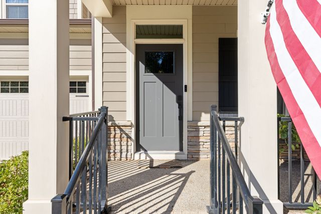 7245 Sky Meadow Dr, College Grove, TN 37046