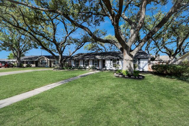 4830 Omeara Drive, Houston, TX 77035