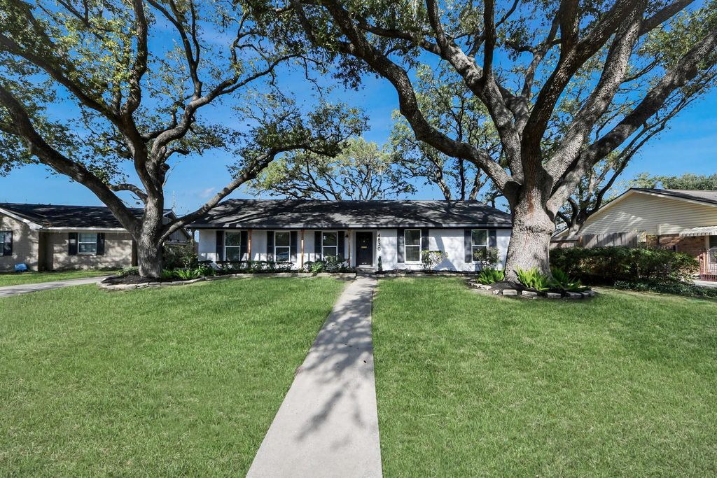 4830 Omeara Drive, Houston, TX 77035