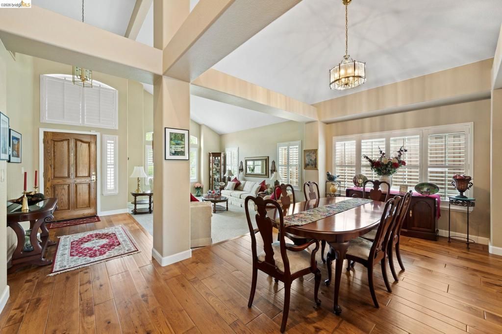 Image 20 of property listing at 2433 Mimosa Way, Antioch, CA 94509