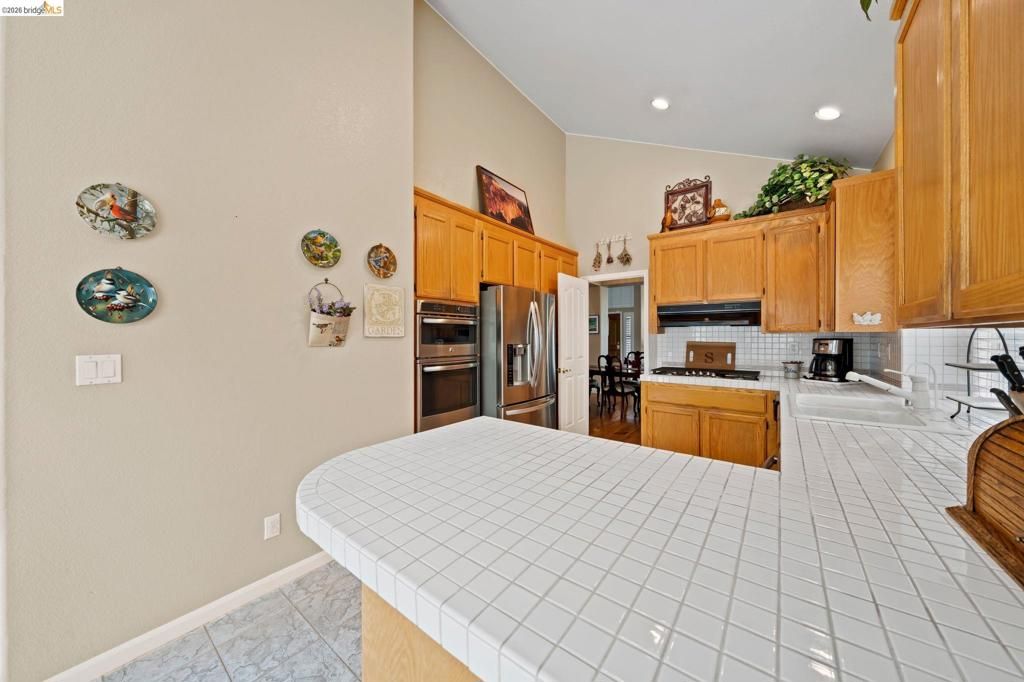 Image 34 of property listing at 2433 Mimosa Way, Antioch, CA 94509