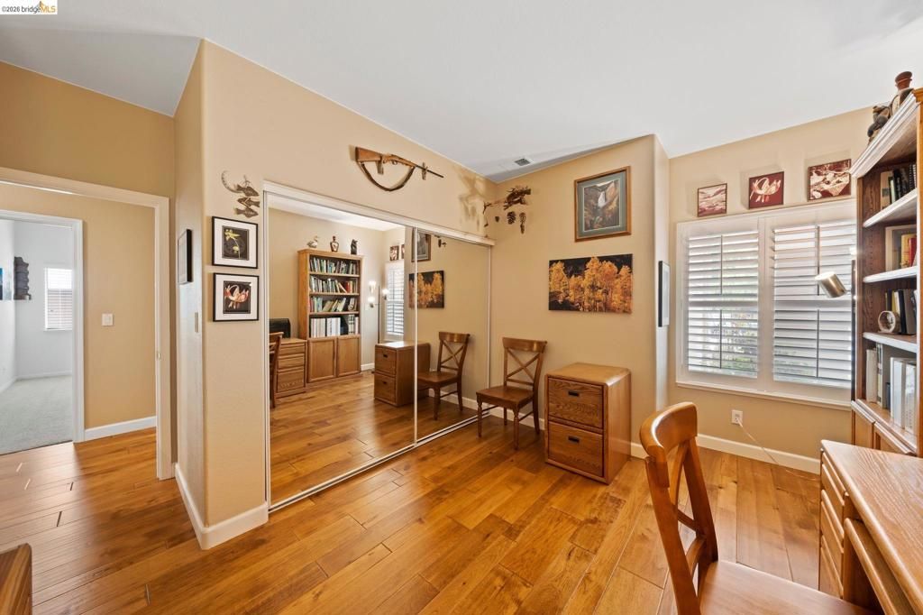 Image 43 of property listing at 2433 Mimosa Way, Antioch, CA 94509