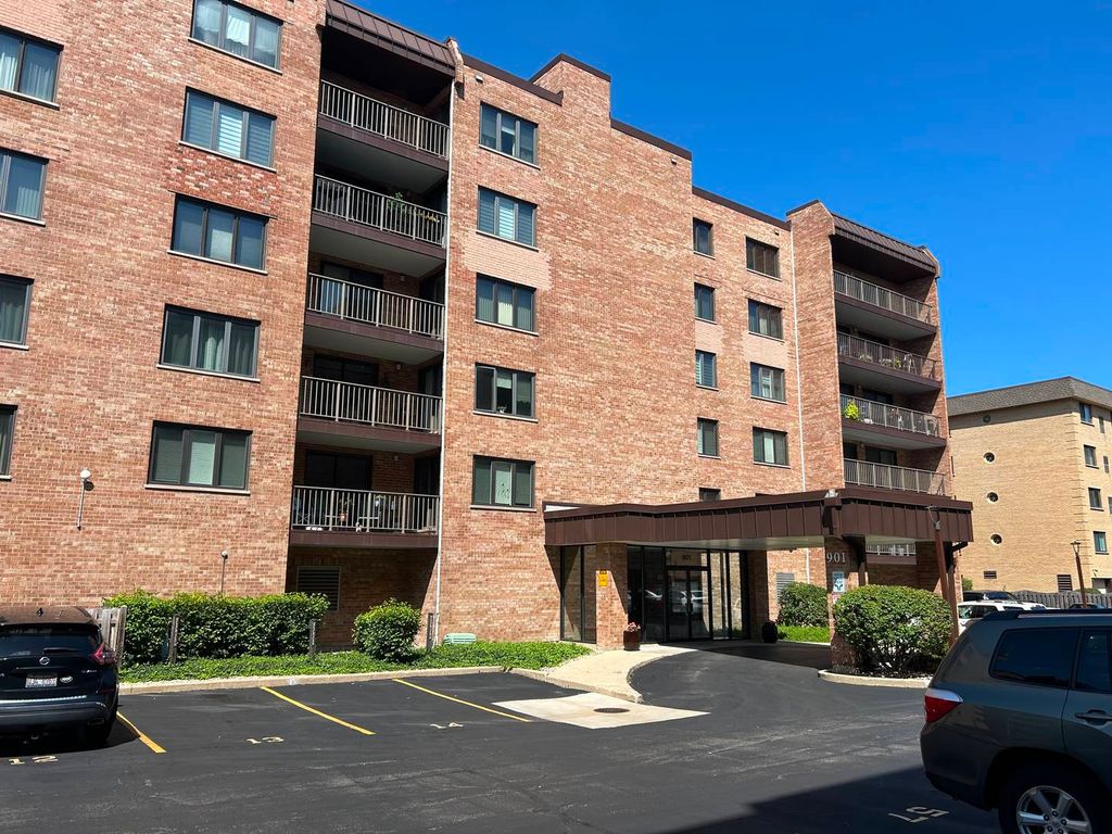 901 Center Street A409, Des Plaines, IL 60016 — exterior