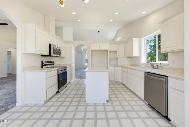 538 SW Leonard Street, Grants Pass, OR 97526