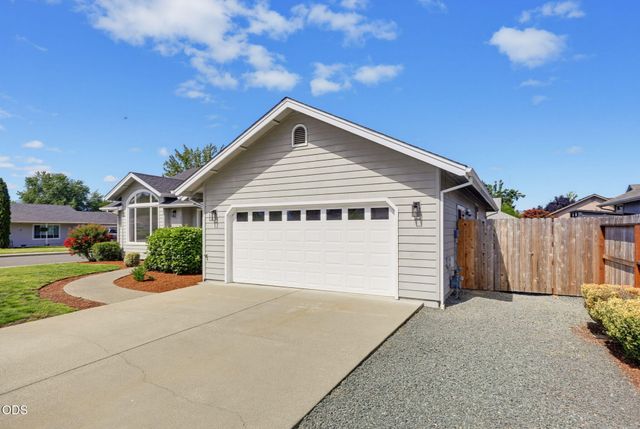 538 SW Leonard Street, Grants Pass, OR 97526