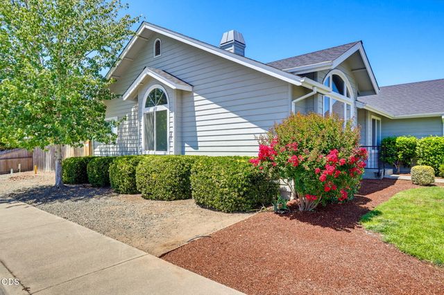 538 SW Leonard Street, Grants Pass, OR 97526