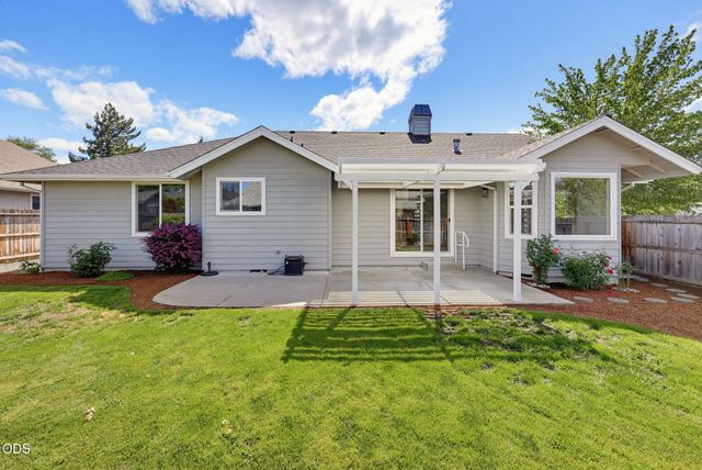538 SW Leonard Street, Grants Pass, OR 97526