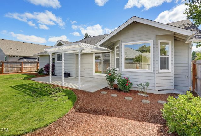 538 SW Leonard Street, Grants Pass, OR 97526