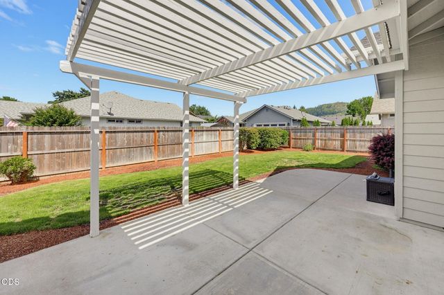 538 SW Leonard Street, Grants Pass, OR 97526