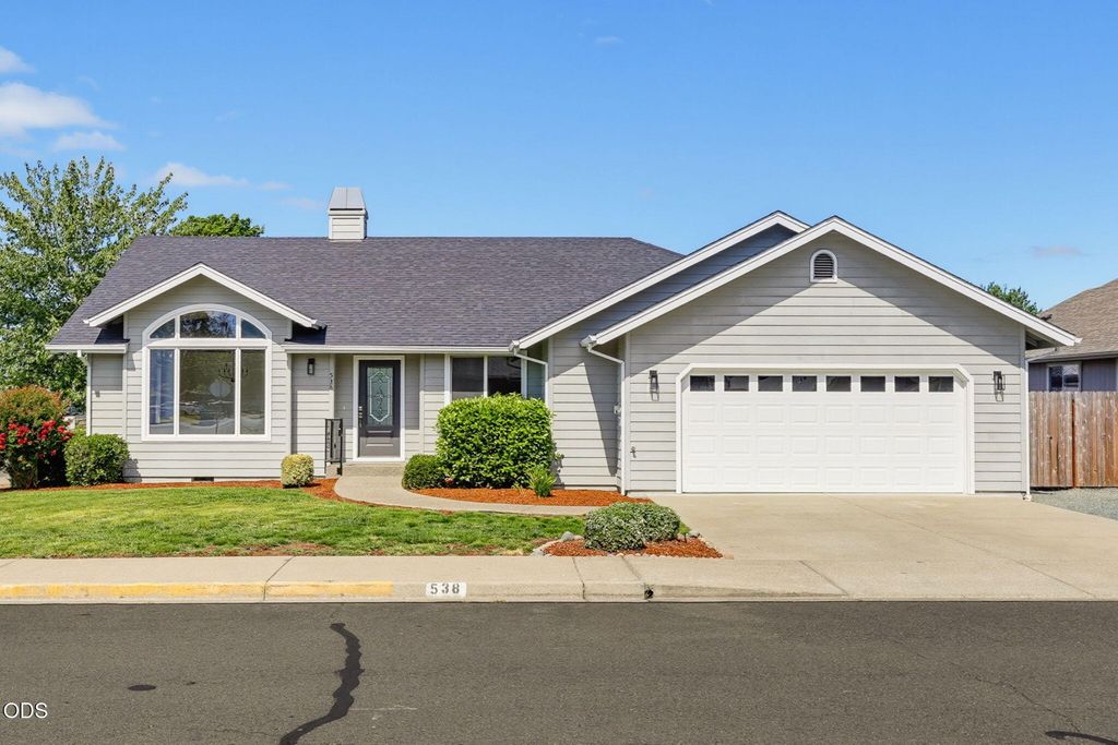 538 SW Leonard Street, Grants Pass, OR 97526