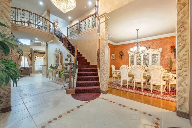 15406 Driftwood Oak Court, Houston, TX 77059