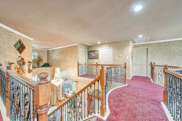 15406 Driftwood Oak Court, Houston, TX 77059