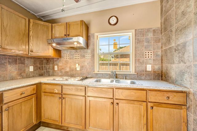 15406 Driftwood Oak Court, Houston, TX 77059