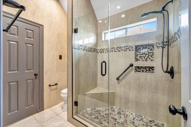 15406 Driftwood Oak Court, Houston, TX 77059