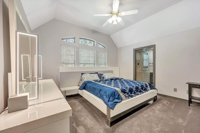 15406 Driftwood Oak Court, Houston, TX 77059