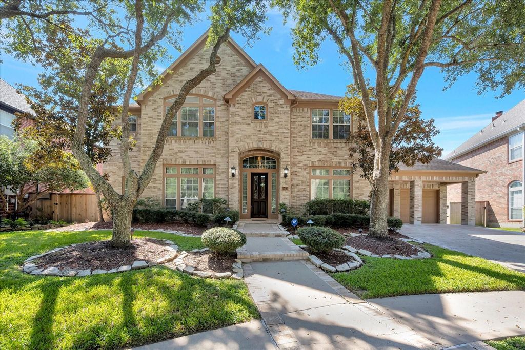 15406 Driftwood Oak Court, Houston, TX 77059