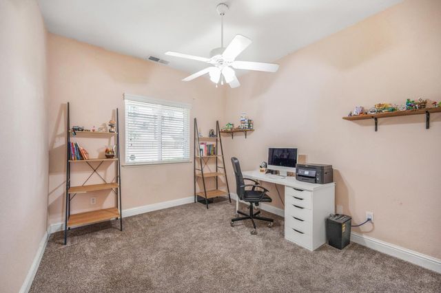 5391 E Burns Avenue, Fresno, CA 93725