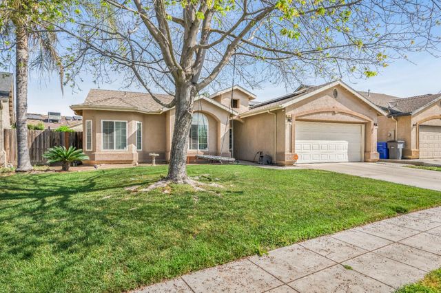 5391 E Burns Avenue, Fresno, CA 93725