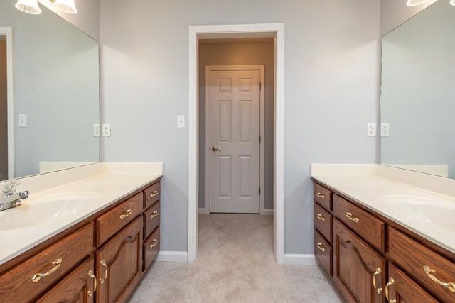 2921 CRYE CREST CV, Germantown, TN 38138