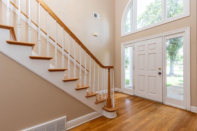 2921 CRYE CREST CV, Germantown, TN 38138