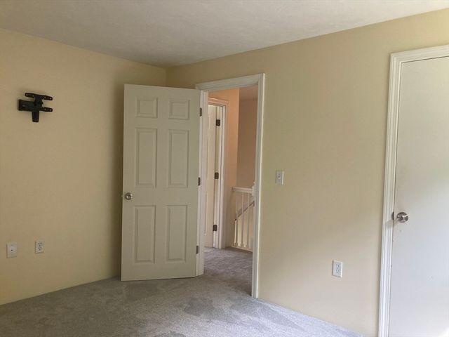 6 Carol Drive 6, Franklin, MA 02038