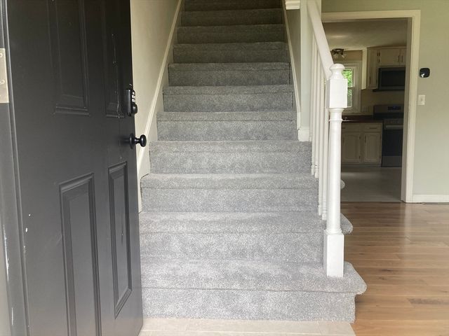 6 Carol Drive 6, Franklin, MA 02038