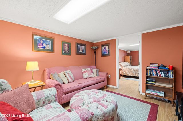 4316 Dohn Ave, Louisville, KY 40216