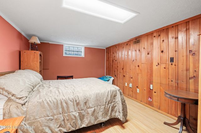 4316 Dohn Ave, Louisville, KY 40216