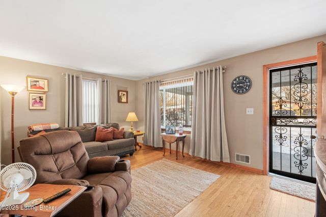 4316 Dohn Ave, Louisville, KY 40216