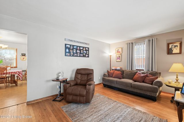 4316 Dohn Ave, Louisville, KY 40216