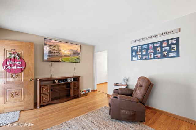 4316 Dohn Ave, Louisville, KY 40216