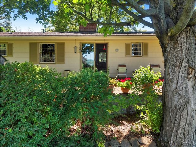 2770 West Lake Road, Skaneateles, NY 13152