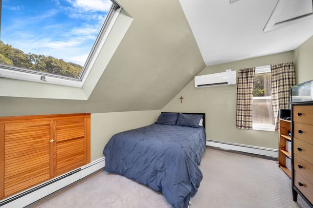 9 Priscilla Ln, Winchester, MA 01890